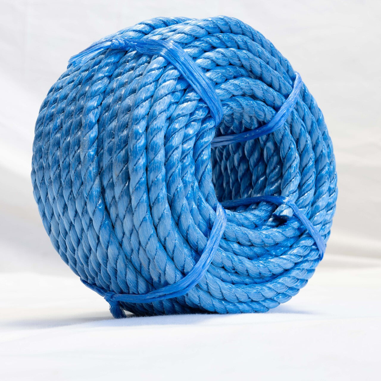 Blue Poly Rope Coil 30m and Lorry Rope – Heavy Duty Utility Rope for Outdoor, DIY and Commercial Fastening