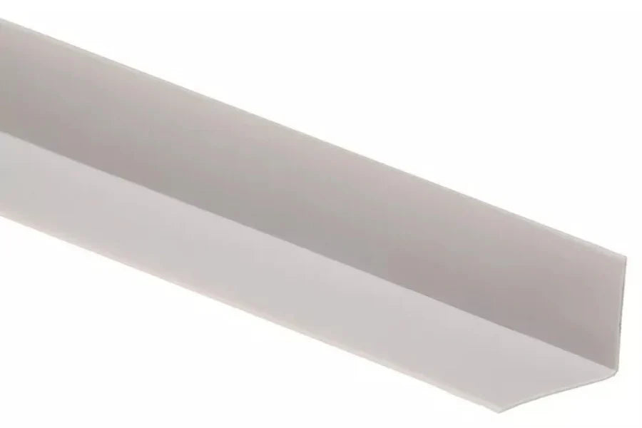 Self-Adhesive Flexible PVC Skirting Board 28×24mm – 5m Soft Floor & Wall Edge Trim, Wood Effect