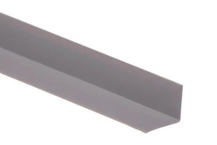 Self-Adhesive Flexible PVC Skirting Board 28×24mm – 5m Soft Floor & Wall Edge Trim, Wood Effect