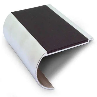 NHD08 – 71 x 55mm – Non Slip Stair Nosing